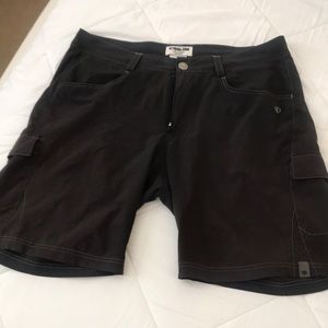 Pearl Izumi women’s shorts size M